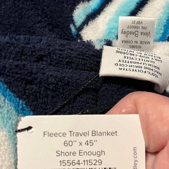 Vera Bradley Travel Fleece Convertible Blanket/Pillow  Shore Enough NWT 60 x 45 - Picture 2 of 5